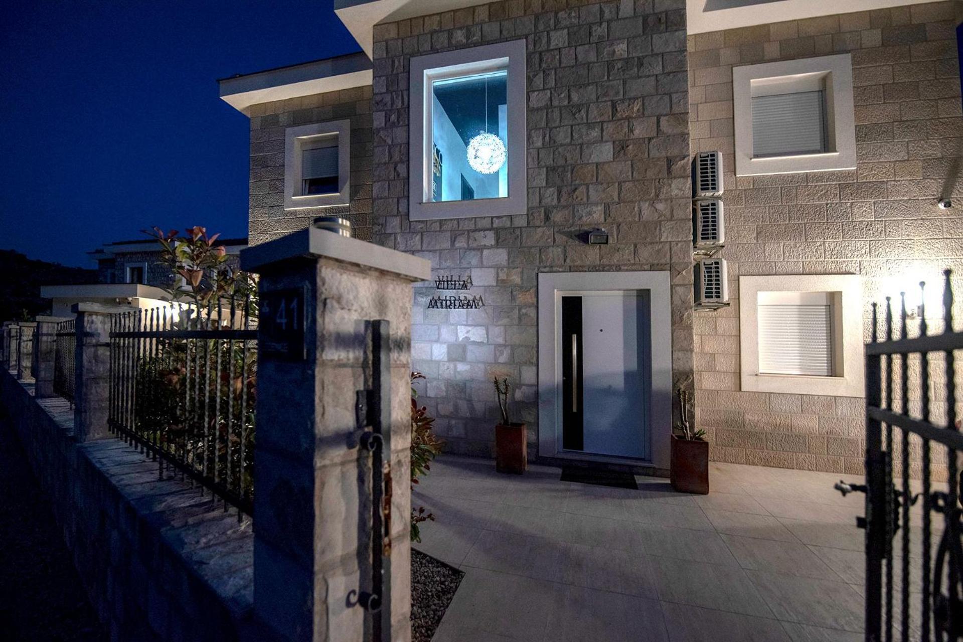Luxury Villa Miriam With Private Pool And Jet Pool Near Dubrovnik Ivanica Bagian luar foto